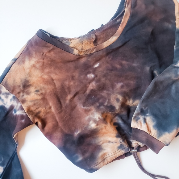 Brand New Tie Dye Cropped Sweatshirt - Picture 3 of 4